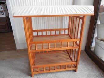 přebalovací pultík