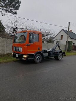 Hákový nosič kontejnerů Man TGL 10.180