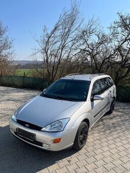 Ford Focus, 1.6i, Manuál, CHIA, 2 Sady kol