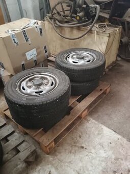 Kola Ford transit 195/70R15C