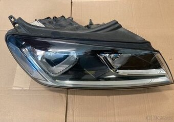 7P1941034A LED / Xenonový světlomet VW TOUAREG