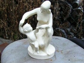 Stará porcelánová soška - 1