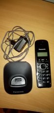 Stolní telefon Panasonic KX-TG1611FXH - 1