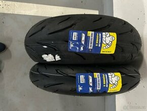 Nová sada moto pneu Michelin