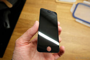 iPhone 5S, displej s baterií