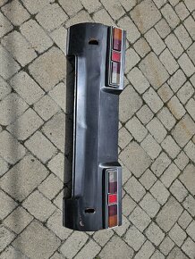 Tatra 613 chromatická zadní čelo
