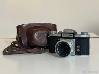 Fotoaparát Praktica FX2 + objektiv Carl Zeiss Jena Tessar 2