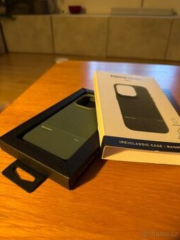 Native Union ReClasic iphone 16 pro slate green