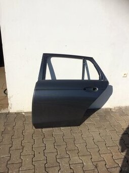 Zadní levé  dveře Mercedes E W213 combi