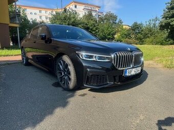 BMW 730d M-Paket xDrive I.majitel CZ rok 2022 záruka 5/2025
