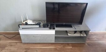 Tv stolek