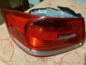 Zadní světlo na bmw 320d coupe