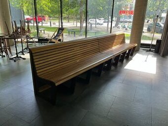 Samostatné lavice z masivu