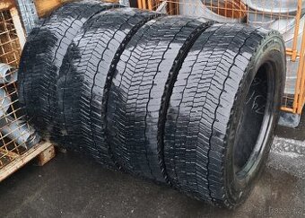 Pneu michelin remix 295/60 r 22,5 4ks záběrové