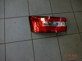 zadní levý led světlomet ŠKODA SUPERB III. SEDAN