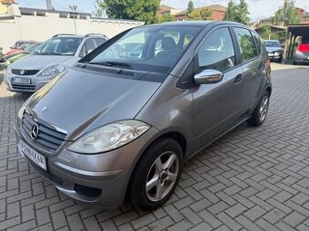 Mercedes - Benz A 160 CDI - Automat - Málo najeto