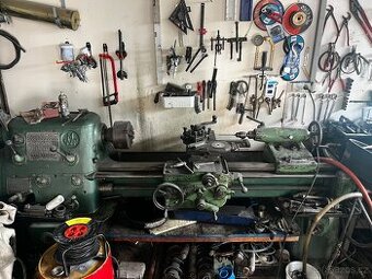 Prodám soustruh mnoho příslušenství a materiálu