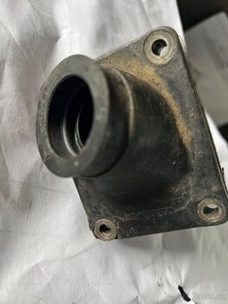 Cagiva 125 příruba karburátoru