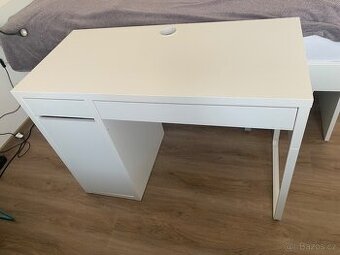 Pracovní stůl IKEA - MICKE