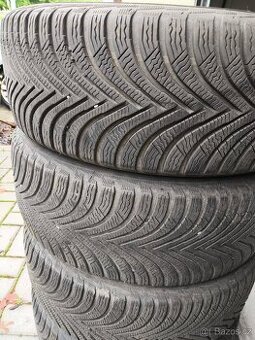 Prodám zimní pneu s disky 205/55 R16 Alpin 5