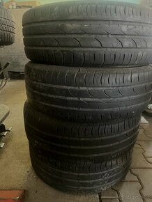 Pneu 205/60/16
