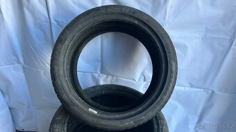 Pirelli P Zero 235/40 R18 95Y letní pneu 4ks