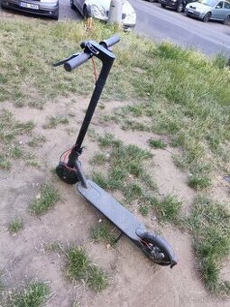 Elektrokoloběžka Xiaomi Scooter Pro 2