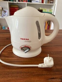 Rychlovarná konvice Tefal Vitesse S