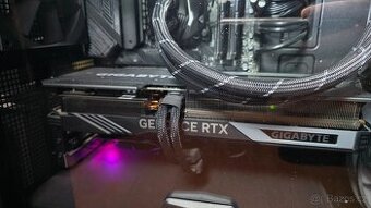 GIGABYTE GeForce RTX 4070 Ti GAMING OC 12G