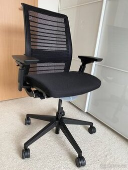 Kancelářská židle Steelcase Think PC 17 300,- ZÁNOVNÍ
