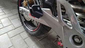 padáky slidery protektory ochrana rámu