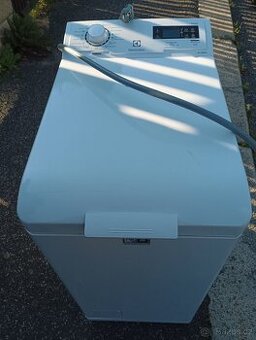 Prodám - Plně funkční - Pračku Electrolux 6 KG - 1