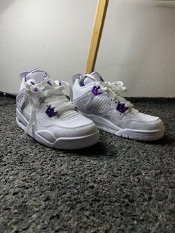 Nike Jordan 4 Retro Purple - 1