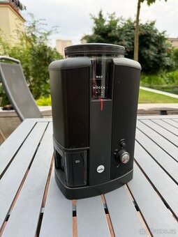 Elektrický mlýnek na kávu Wilfa CGWS-130B černý