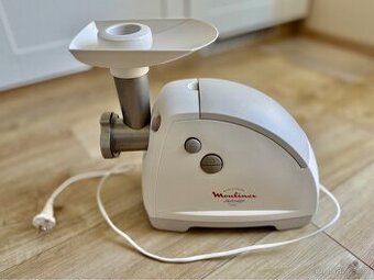 mlýnek na maso Moulinex HV8 + příslušenství