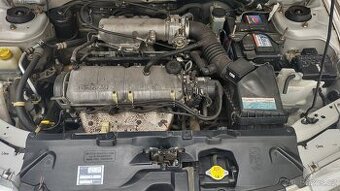 Mazda 323 BA sedan - velice pěkný stav - garážévaná