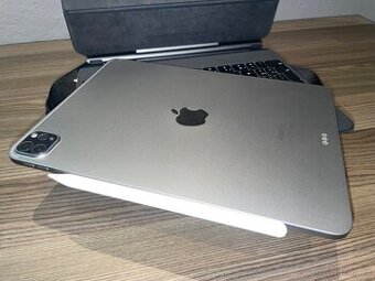 iPad Pro 11” M2 + Magic keyboard + Apple Pencil + obal - 1