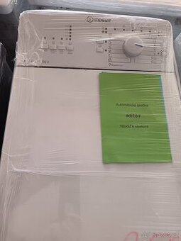 Automatická pracka Indesit