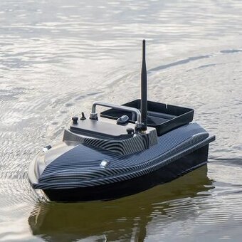 Zakrmovací, zavážecí loď s GPS, loďka na ryby až 160 pozic
