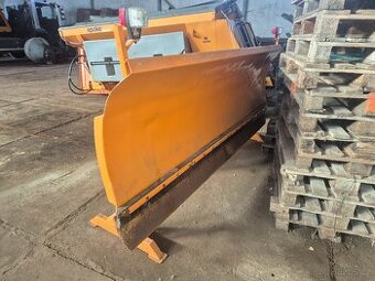 Čelní radlice na sníh