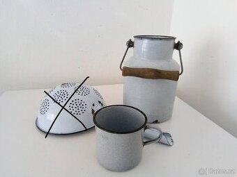 Staré, modrošedé, smaltované nádobí