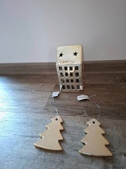 Vanocni sviceni, dekorace, ozdoby, stromecek