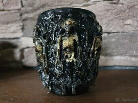 Originální hrnky na kávu - hřbitov.