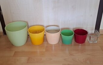 Kvetináče keramické a plastové