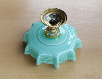 Hezký mosazný lustr