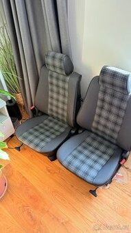 BMW e30 coupe sedačky