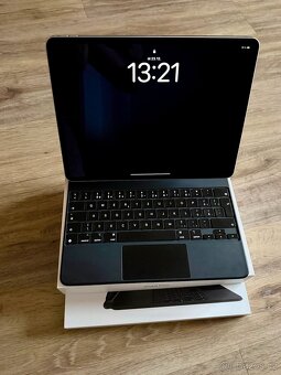 Apple iPad Pro 12.9″ (4. generace) Wi-Fi + Cellular 128 GB –