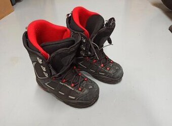 Snowboardové boty 23,5cm