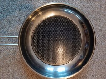 Pánev 28 cm Eva Solo Mosaic Cera nerezová nepřilnavá