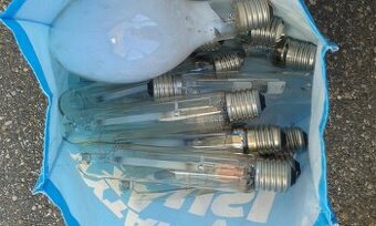 Výbojkové žárovky - výbojky žárovky prodám na kytky